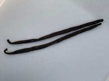 Load image into Gallery viewer, MADAGASCAN GOURMET VANILLA BEANS ~ 2