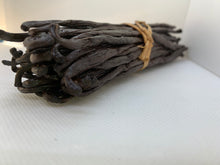 Load image into Gallery viewer, Madagascar Gourmet Vanilla Beans.