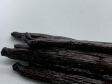 Load image into Gallery viewer, MADAGASCAN GOURMET VANILLA BEANS ~ 9