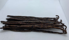 Load image into Gallery viewer, MADAGASCAN EXTRACT VANILLA BEANS ~ 12