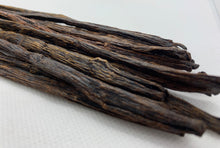 Load image into Gallery viewer, MADAGASCAN EXTRACT VANILLA BEANS ~ 15